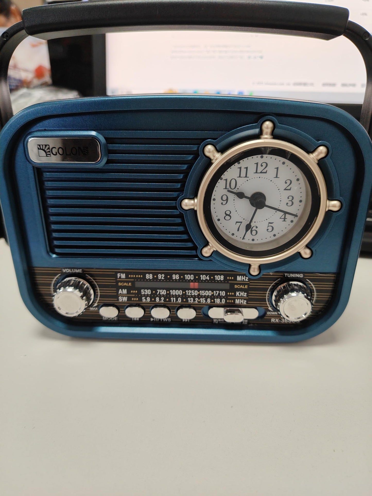 ポータブルララジオbluetoothラジオUSB/SDカード対応MP3プレーヤー大音量太陽光/USB充電対応